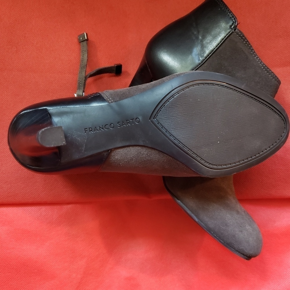 Franco Sarto Emelina gray black ankle boots. - Picture 3 of 5